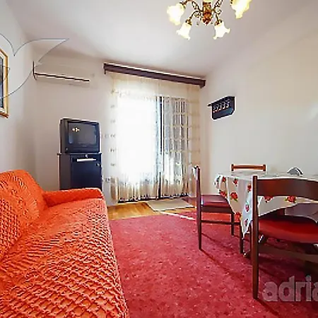 Simper Apartment *